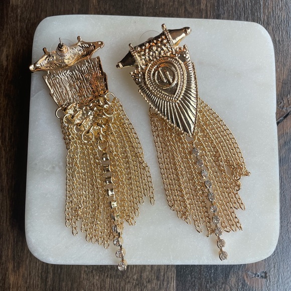 NEW Secret to Success Dangle Earrings - Picture 5 of 6